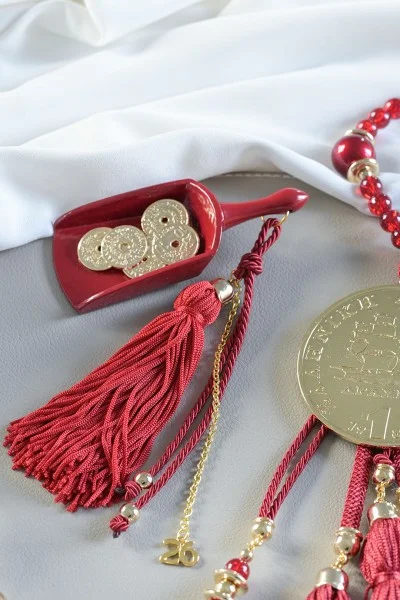 Γούρι 2026 Σέσουλα Κόκκινη με Δεκάρες