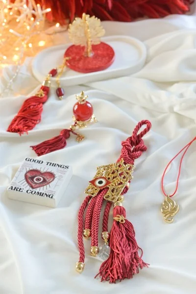 Γούρι 2026 Ρόδι σε Κουτί