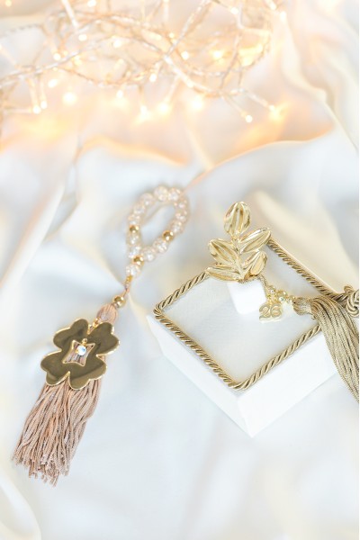 Γούρι 2026 Τριφύλλι Μπεζ