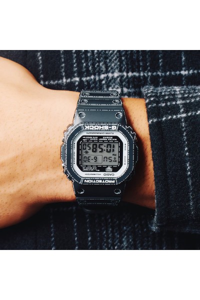 Casio Gshock Black Rubber Strap DW-5600RGM-1ER