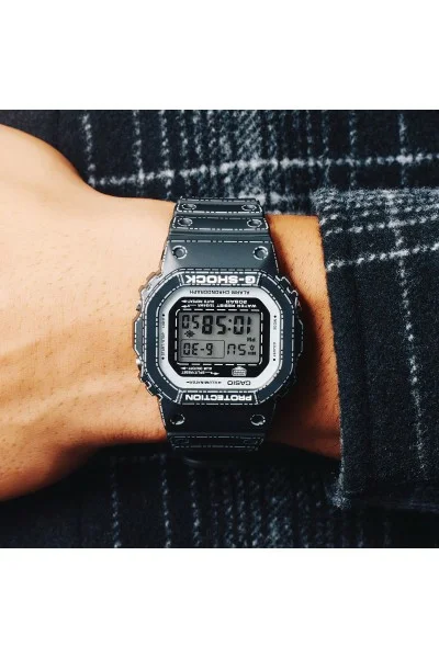 Casio Gshock Black Rubber Strap DW-5600RGM-1ER