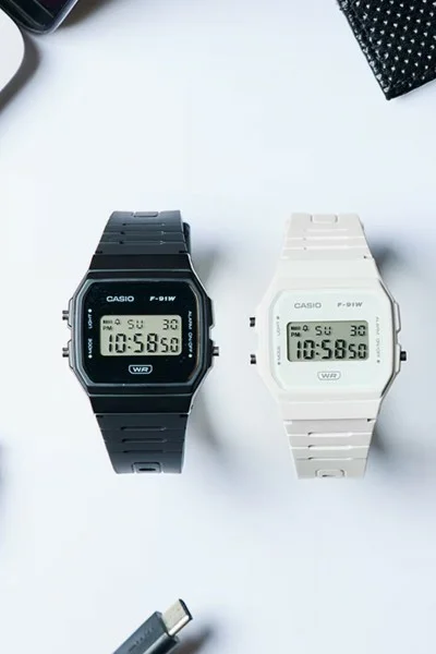 Casio Standard Black Rubber Strap F-91WB-8AEF