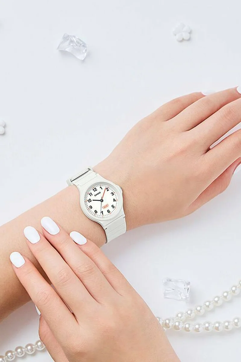 Casio Standard White Rubber Strap LQ-24B-7BEF