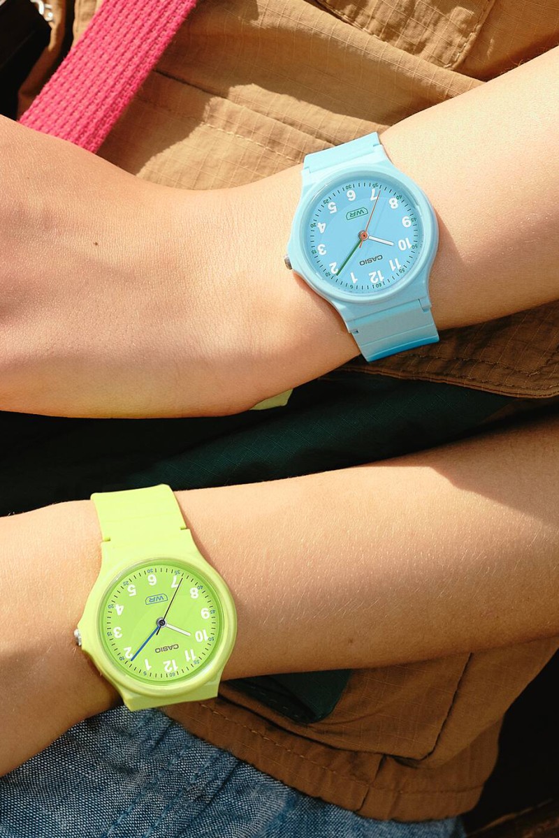 Casio Standard Blue Rubber Strap LQ-24B-2BEF
