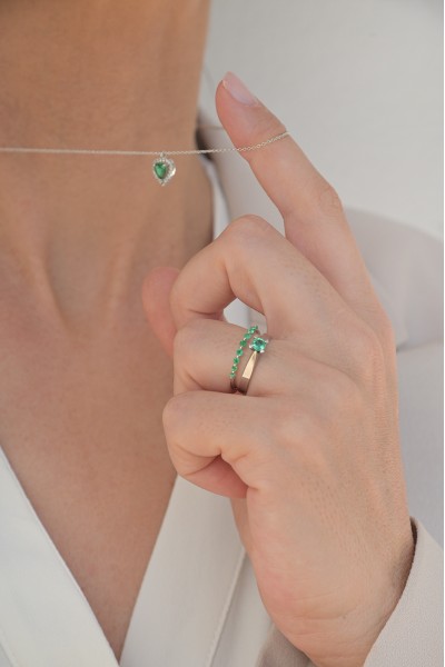 Μονόπετρο Λευκόχρυσο 18Κ Σμαράγδι 0.20Ct