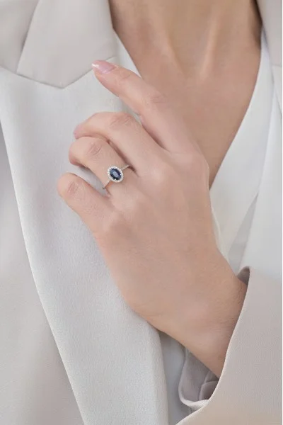 Μονόπετρο Λευκόχρυσο 18Κ Διαμάντι Ζαφείρι 1.00Ct