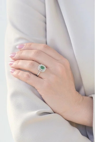 Δαχτυλίδι Λευκόχρυσο 18Κ Διαμάντι Σμαράγδι 1.70Ct