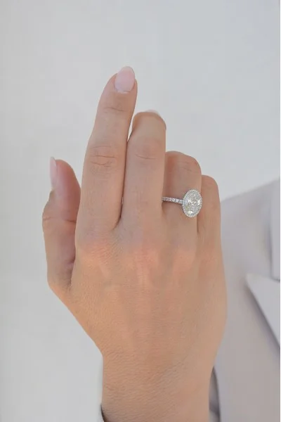 Δαχτυλίδι Λευκόχρυσο 18Κ Σειρέ με Οβάλ Lab-Grown IGI Διαμάντι 3.82ct