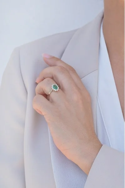 Δαχτυλίδι Λευκόχρυσο 18Κ Διαμάντι Σμαράγδι 1.30Ct