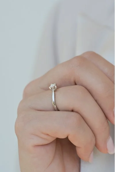 Μονόπετρο Λευκόχρυσο 18Κ Διαμάντι 0.18ct