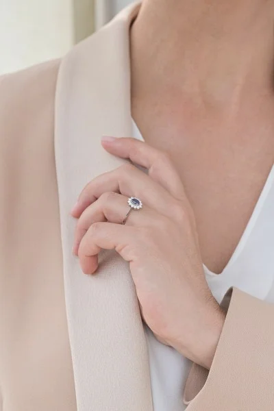 Μονόπετρο Λευκόχρυσο 18Κ Διαμάντι Ζαφείρι 1.09Ct