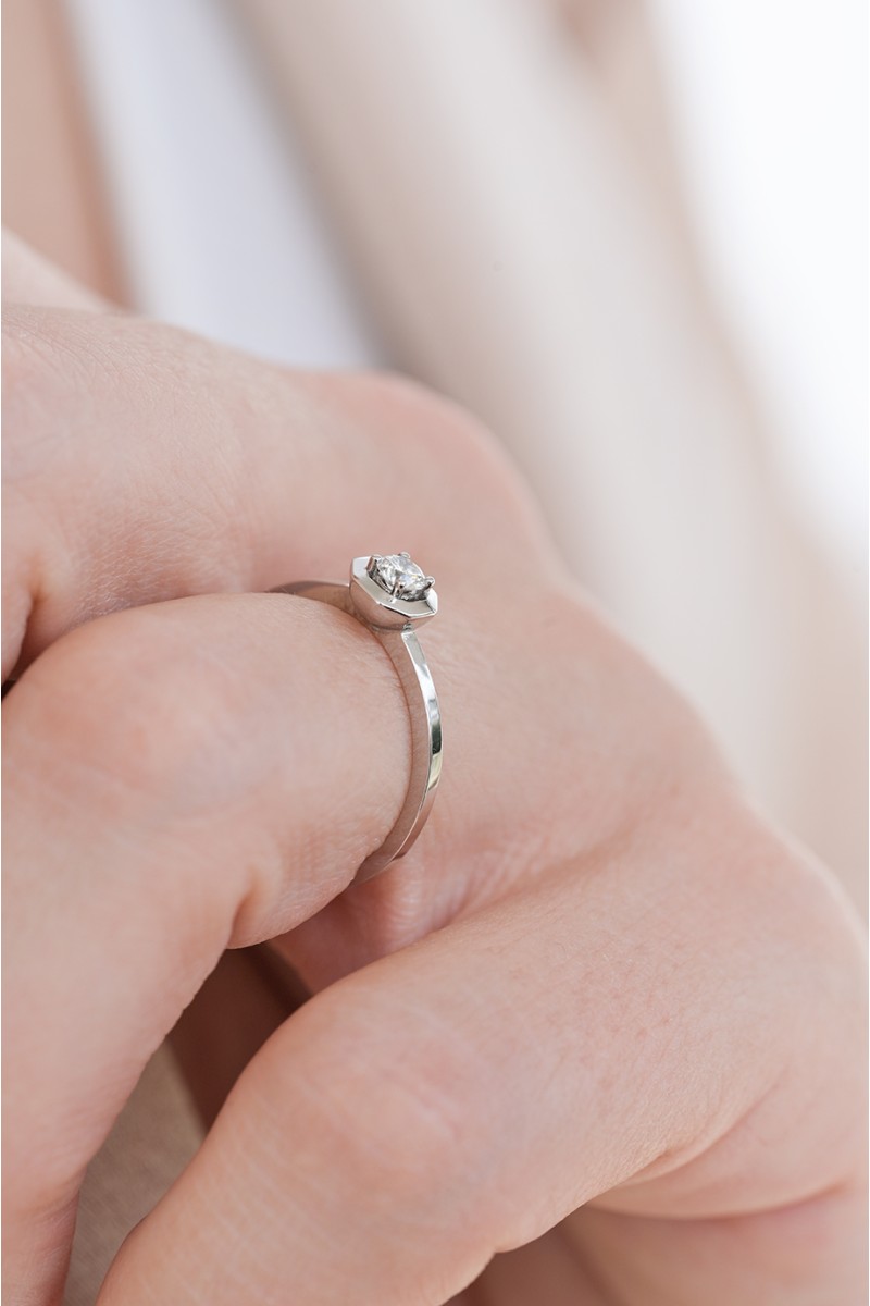 Μονόπετρο Λευκόχρυσο 18Κ Διαμάντι 0.13ct