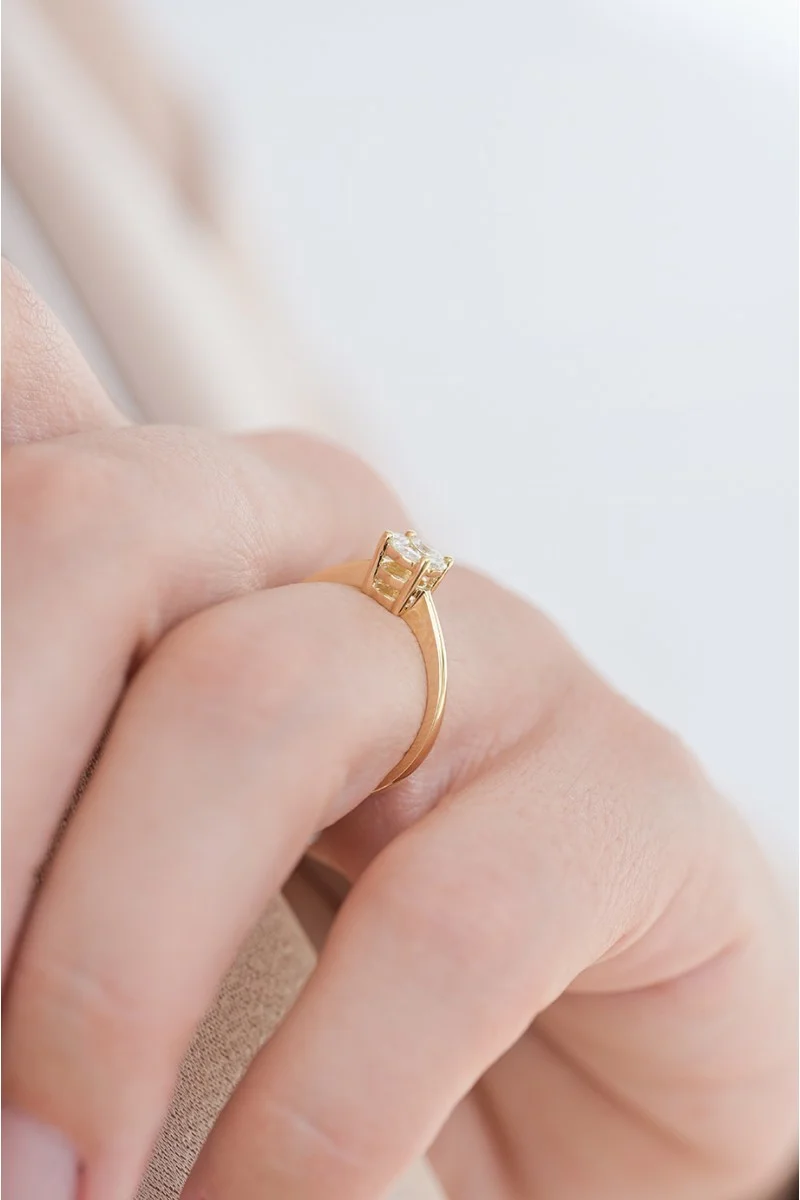 Μονόπετρο Χρυσό 18Κ Marquise και Princess Διαμάντι 0.25ct