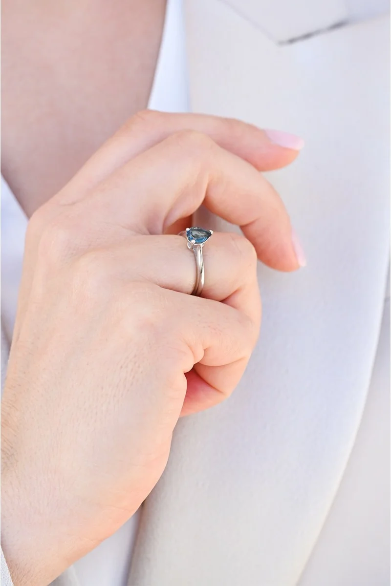 Δαχτυλίδι Μονόπετρο Λευκόχρυσο 18Κ London Blue 1.18Ct