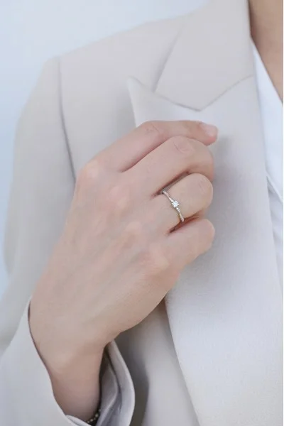 Δαχτυλίδι Πλεξούδα Λευκόχρυσο 18Κ Διαμάντι Σειρέ 0.27ct