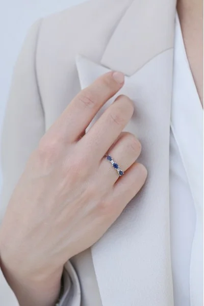 Δαχτυλίδι Λευκόχρυσο 18Κ Διαμάντι Ζαφείρι Σειρέ 0.89Ct