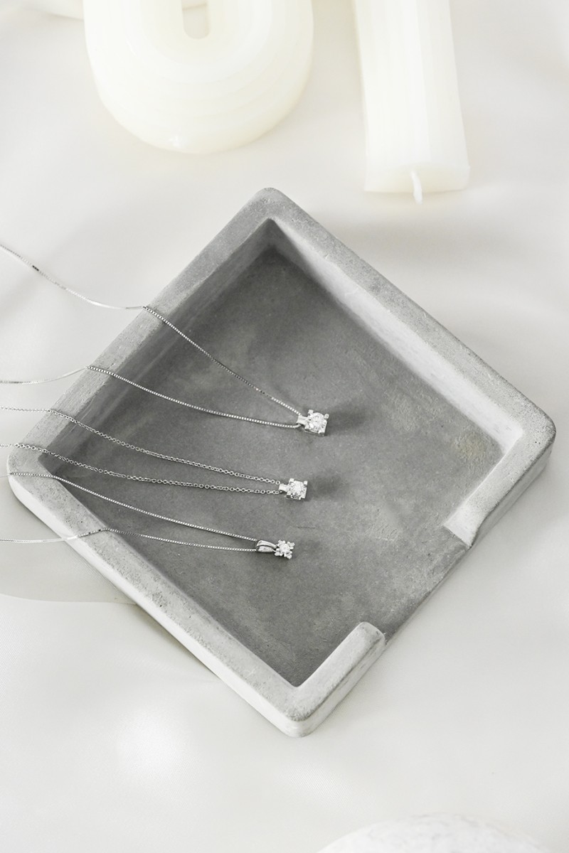 Κολιέ Λευκόχρυσο 18Κ Brillant Καλαθάκι Τετράγωνο 0.16ct