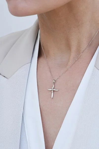 Κολιέ Λευκόχρυσο 18Κ Σταυρός με Διαμάντια Brillant 0.14ct