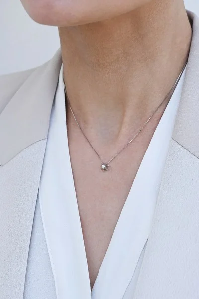 Κολιέ Λευκόχρυσο 18Κ Αστέρι 0.11Ct