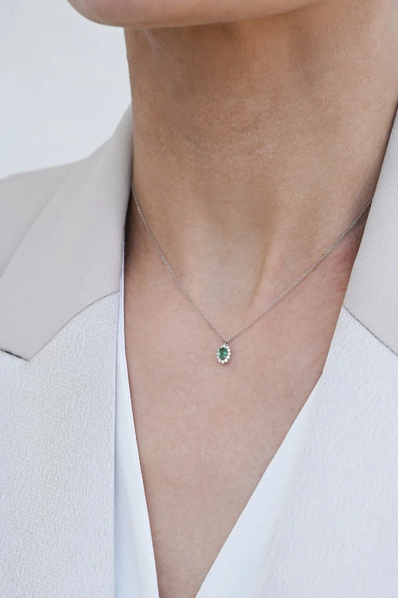 Κολιέ Λευκόχρυσο 18Κ Σμαράγδι Brillant 0.29CT
