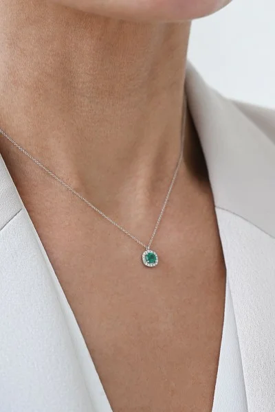 Κολιέ Λευκόχρυσο 18Κ Σμαράγδι Brillant 0.50CT