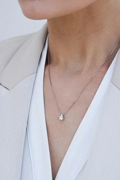 Κολιέ Λευκόχρυσο 18Κ Καλαθάκι Τετράγωνο 0.17ct