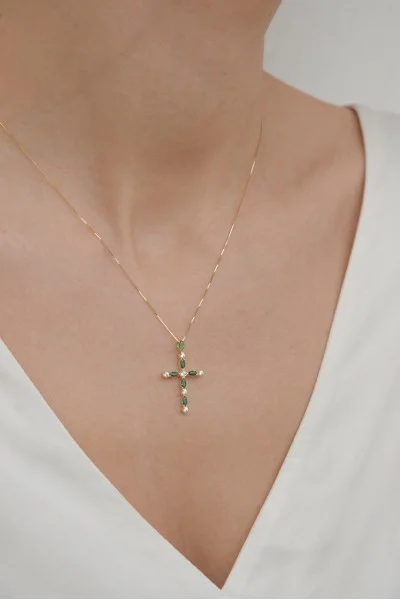 Κρεμαστό Χρυσό 14Κ Emerald Selection Cross