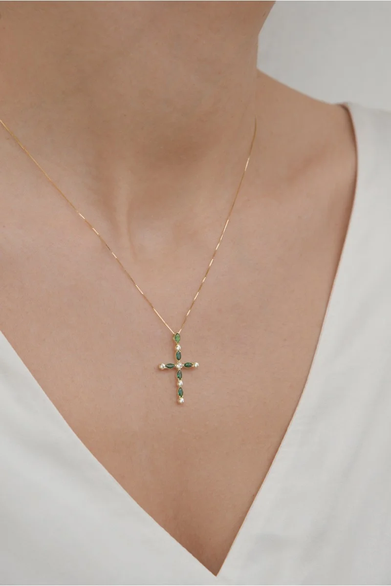 Κρεμαστό Χρυσό 14Κ Emerald Selection Cross
