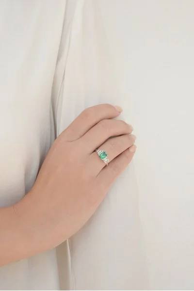 Δαχτυλίδι Λευκόχρυσο 14Κ Σμαράγδι Princess