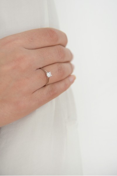 Μονόπετρο Λευκόχρυσο 14Κ Απλό