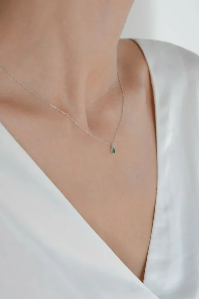 Κολιέ Λευκόχρυσο 18Κ Σμαράγδι 0.18Ct