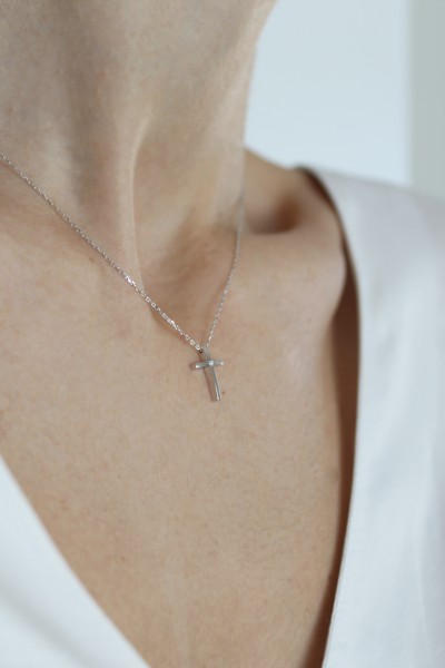 Κολιέ Λευκόχρυσο 18Κ Σταυρός με Διαμάντια Brillant 0.006ct