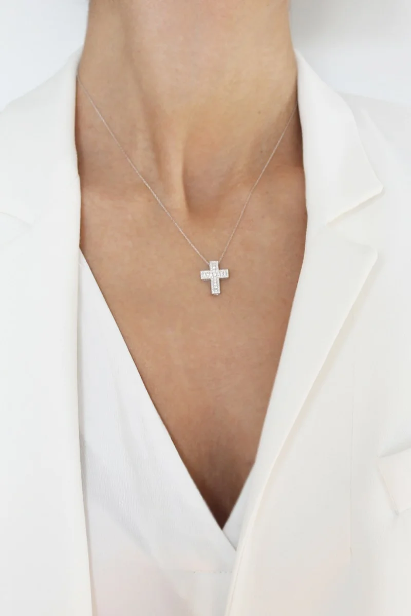 Κολιέ Λευκόχρυσο 18Κ Σταυρός Princess Cut 0.45Ct