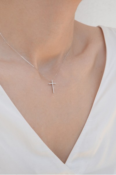 Κολιέ Λευκόχρυσο 18Κ Σταυρός με Διαμάντια Brillant 0.07Ct