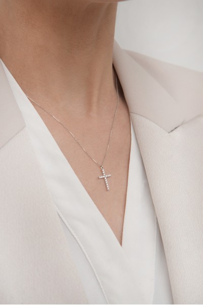 Κολιέ Λευκόχρυσο 18Κ Σταυρός με Διαμάντια Brillant 0.32ct