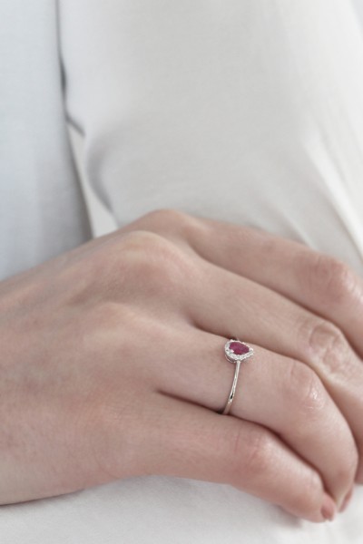 Μονόπετρο Λευκόχρυσο 18Κ Διαμάντι Ρουμπίνι 0.32Ct