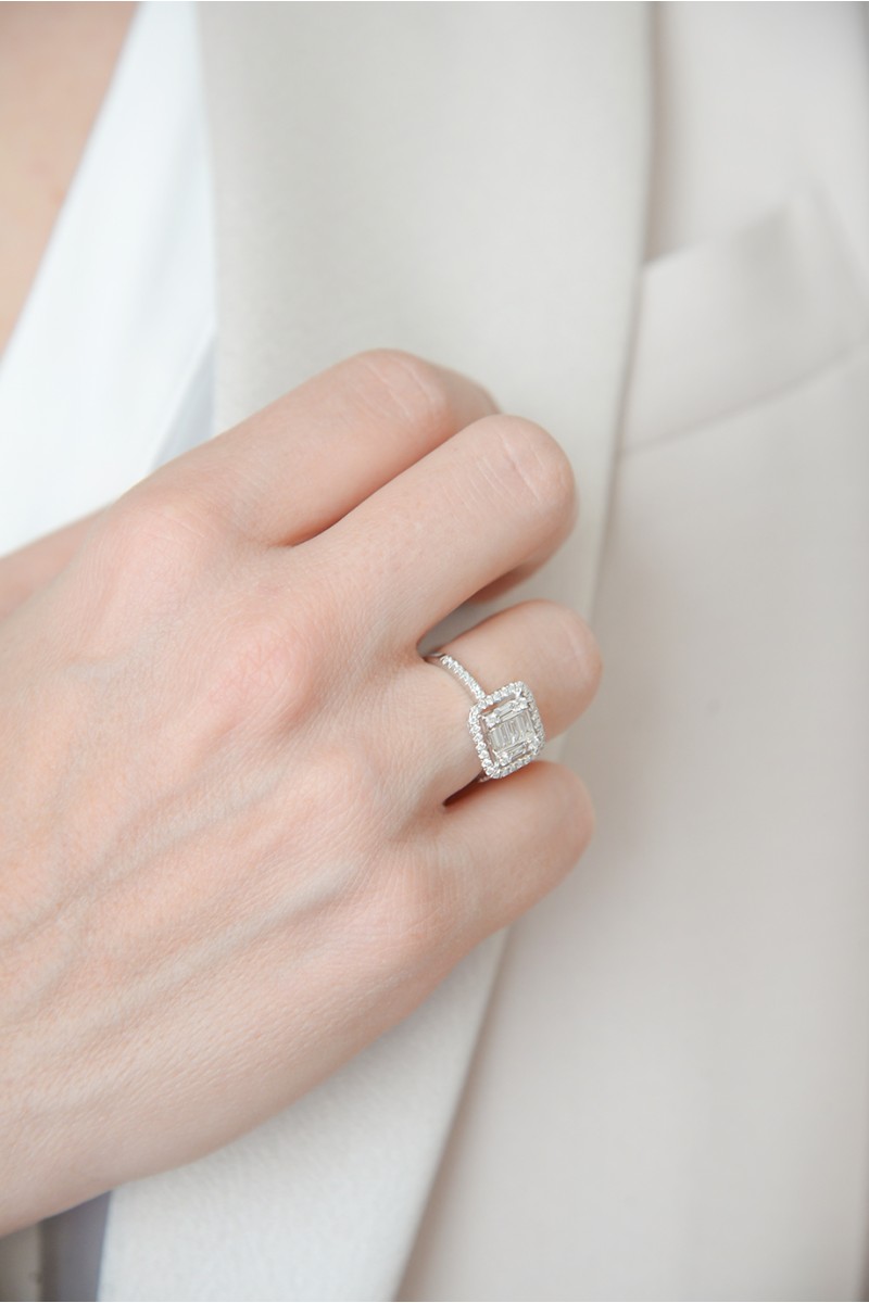 Μονόπετρο Διαμάντι Λευκόχρυσο 18Κ Baguette 0.84 Ct