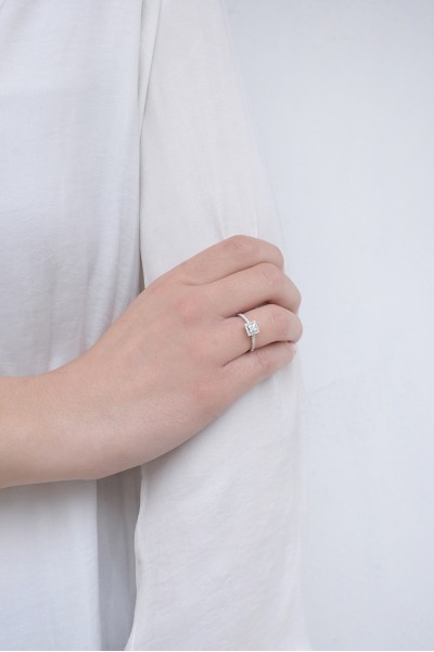 Μονόπετρο Λευκόχρυσο 18Κ Διαμάντι Σειρέ 0.39Ct