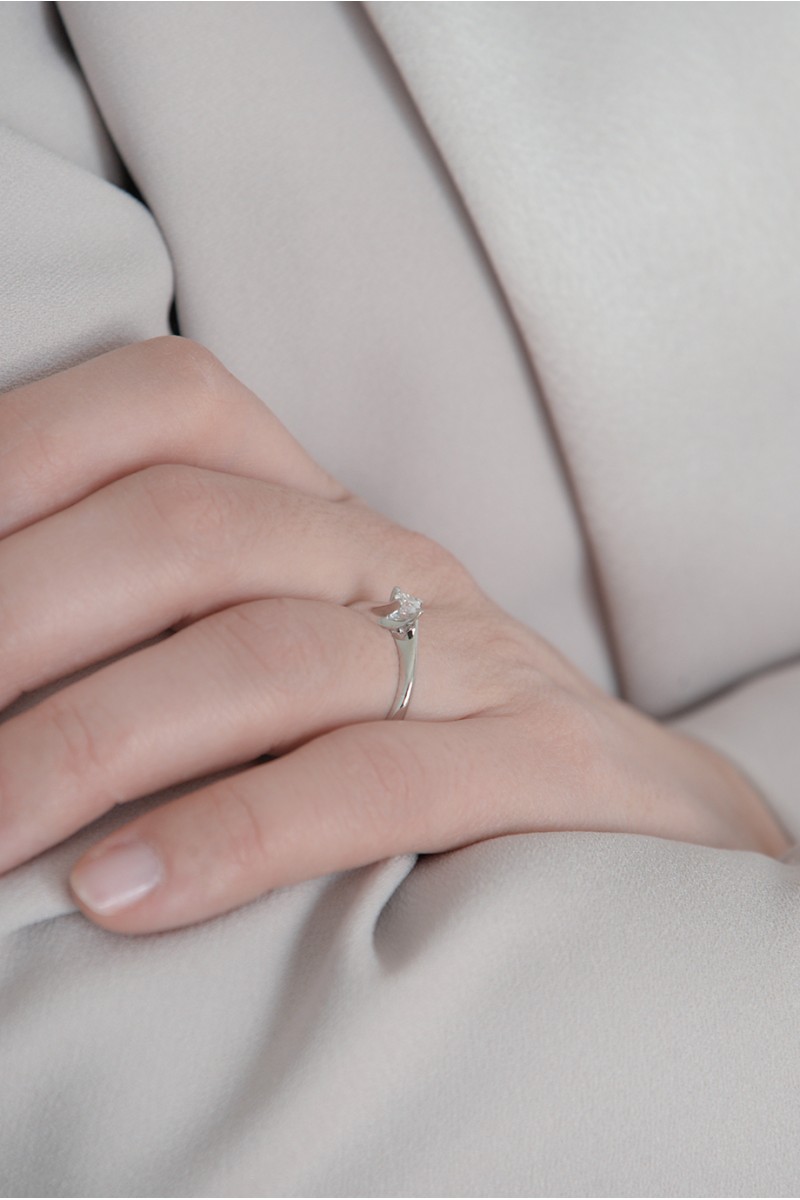 Μονόπετρο Λευκόχρυσο Φλόγα 18Κ Διαμάντι 0.33ct