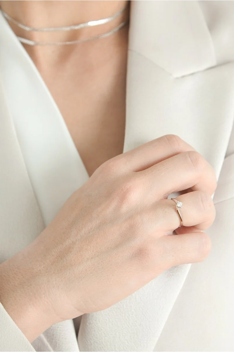 Μονόπετρο Λευκόχρυσο 18Κ Διαμάντι Φλόγα 0.14ct