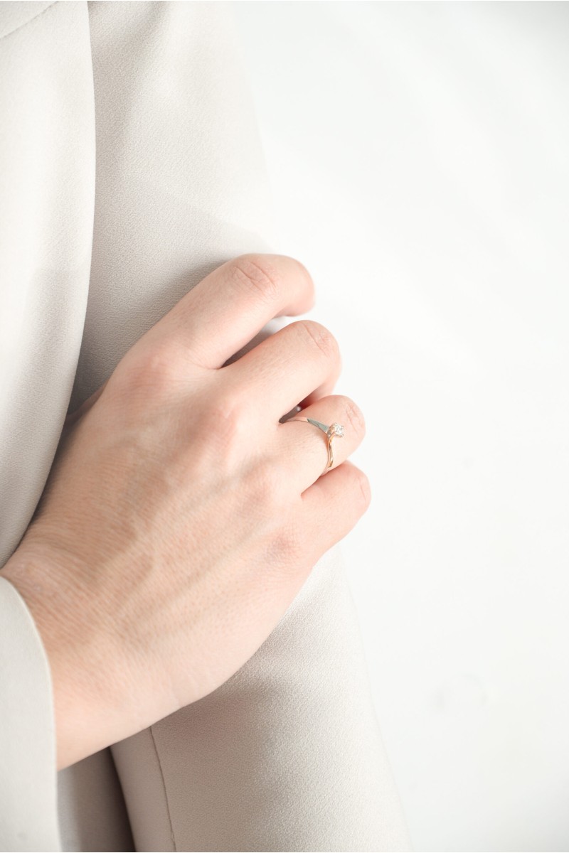 Μονόπετρο Λευκόχρυσο 18Κ Διαμάντι Φλόγα 0.14ct