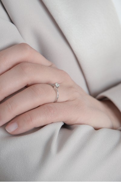 Δαχτυλίδι Λευκόχρυσο 18Κ Μονόπετρο Φλόγα 0.32ct