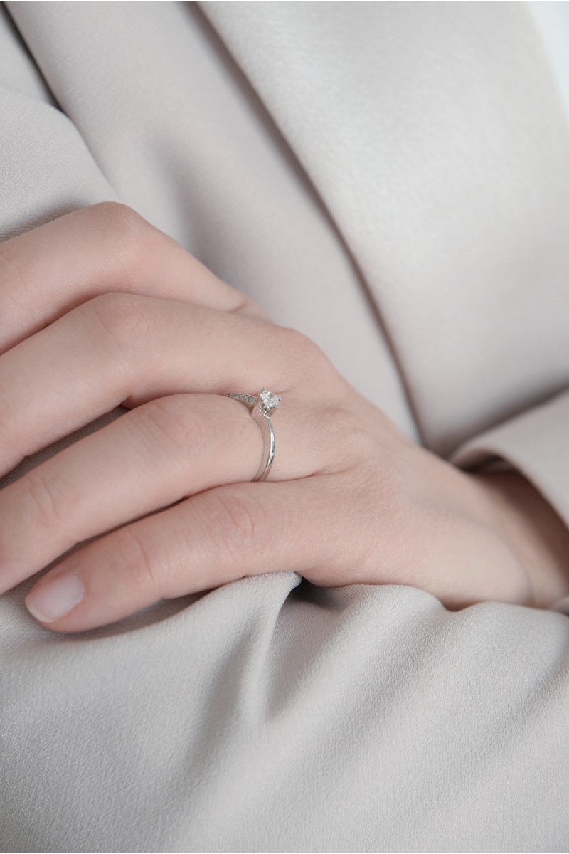 Δαχτυλίδι Λευκόχρυσο 18Κ Μονόπετρο Φλόγα 0.32ct