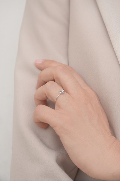 Μονόπετρο Καρδιά Διαμάντι Λευκόχρυσο 18Κ Baguette 0.10 Ct