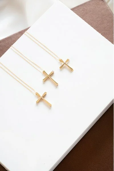 Σετ Σταυρός με Αλυσίδα Χρυσός 14Κ Πετράτος 7046